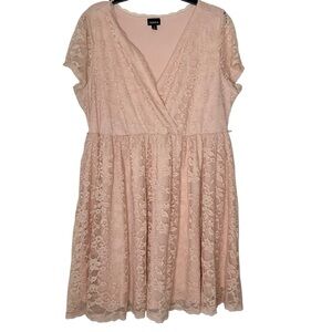 Torrid blush pink lace dress with short sleeves. Size 2X